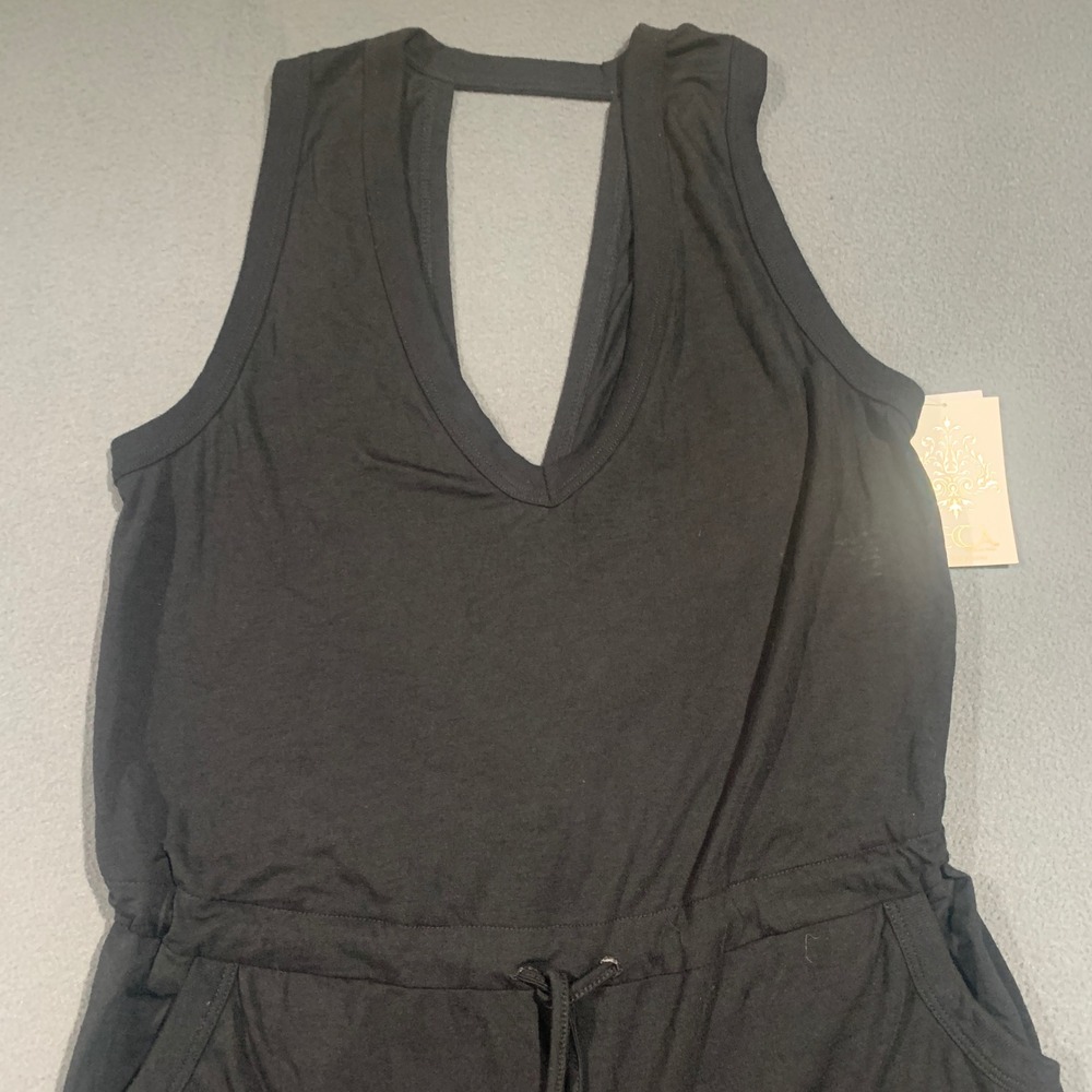 BECCA Resortwear Black Wide Leg V Neck Sleeveless Jumpsuit Romper Beach Lounge S - Picture 3 of 10